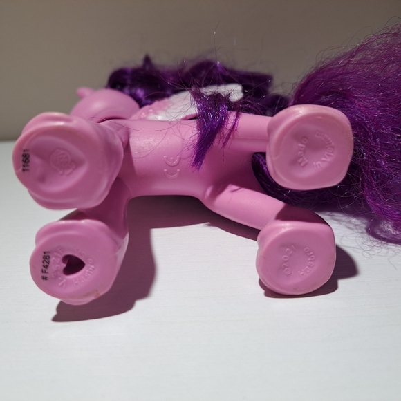 My Little Pony A New Generation Princess Petals Purple Pink Performance Prep - Picture 5 of 6